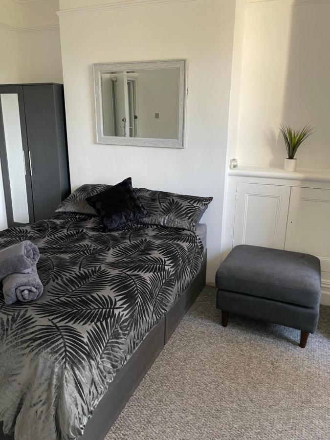Tiye Estates Short Stay Stoke-on-Trent Esterno foto